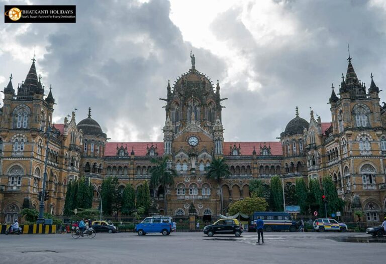 Chhatrapati Shivaji Maharaj Terminus (CSMT) Mumbai (1)